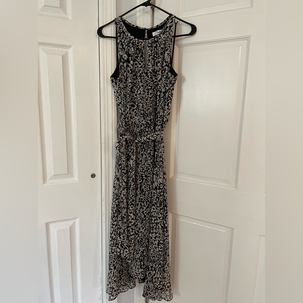 Great like NEW keyhole sleeveless dress